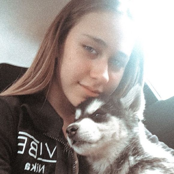 Meet your Posher, Kristen - Picture 1 of 1